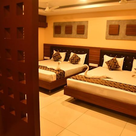 Hotel Four Seasons Velankanni Exterior photo