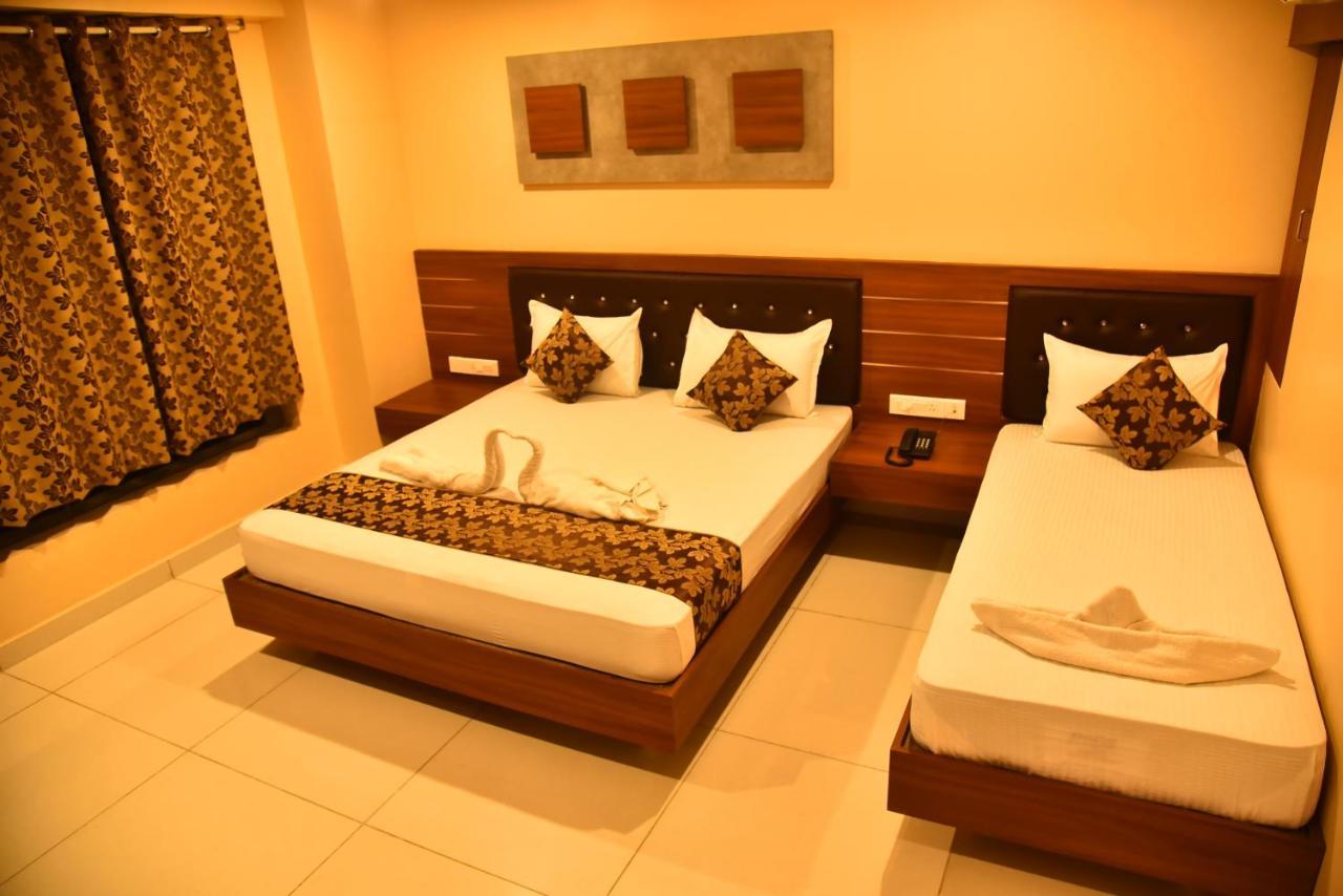 Hotel Four Seasons Velankanni Exterior photo